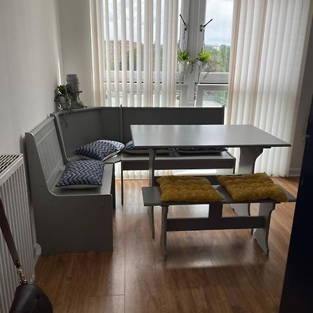 The Paisley Penthouse - Abbey View Daire Dış mekan fotoğraf